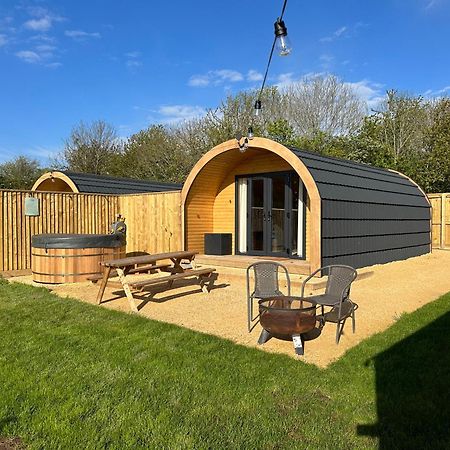 Lois' Pod With Hot Tub, Near Airport Hotel Bristol Luaran gambar