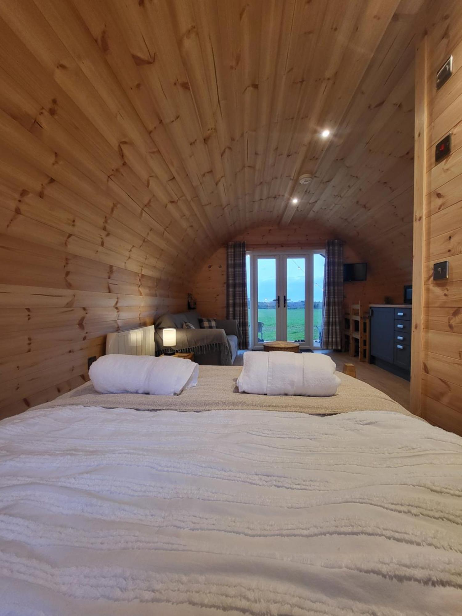 Lois' Pod With Hot Tub, Near Airport Hotel Bristol Luaran gambar